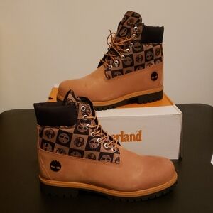 Timberland Heritage 6 In Waterproof Boot Wheat Nubuck Men's 10.5